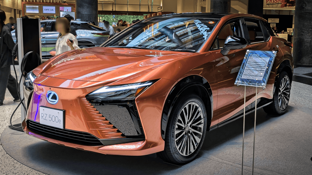 ภาพ Lexus RZ จากแหล่งข้อมูลที่ตรวจสอบแล้ว