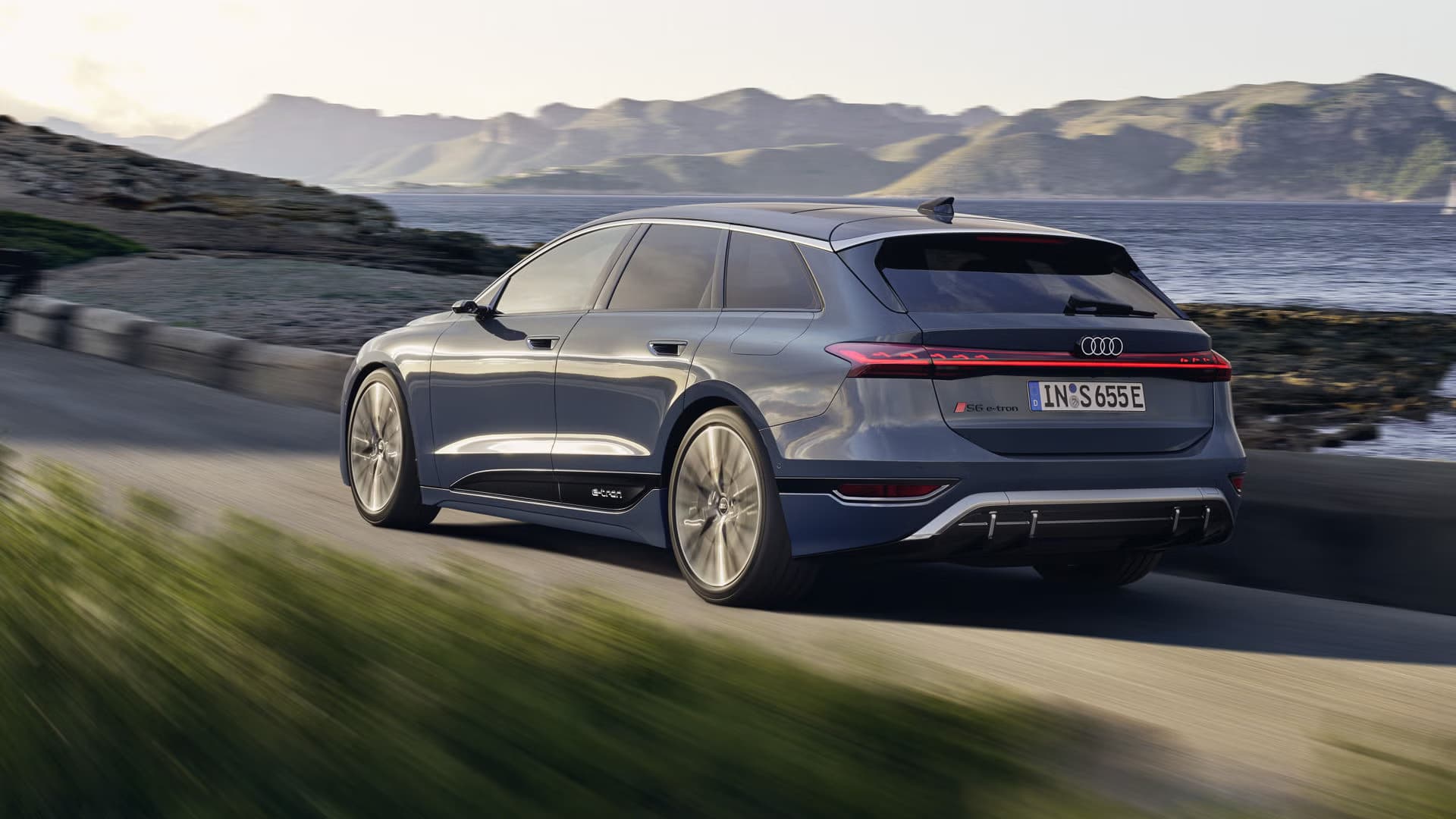 ภาพ Audi S6 Avant e-tron จากแหล่งข้อมูลที่ตรวจสอบแล้ว