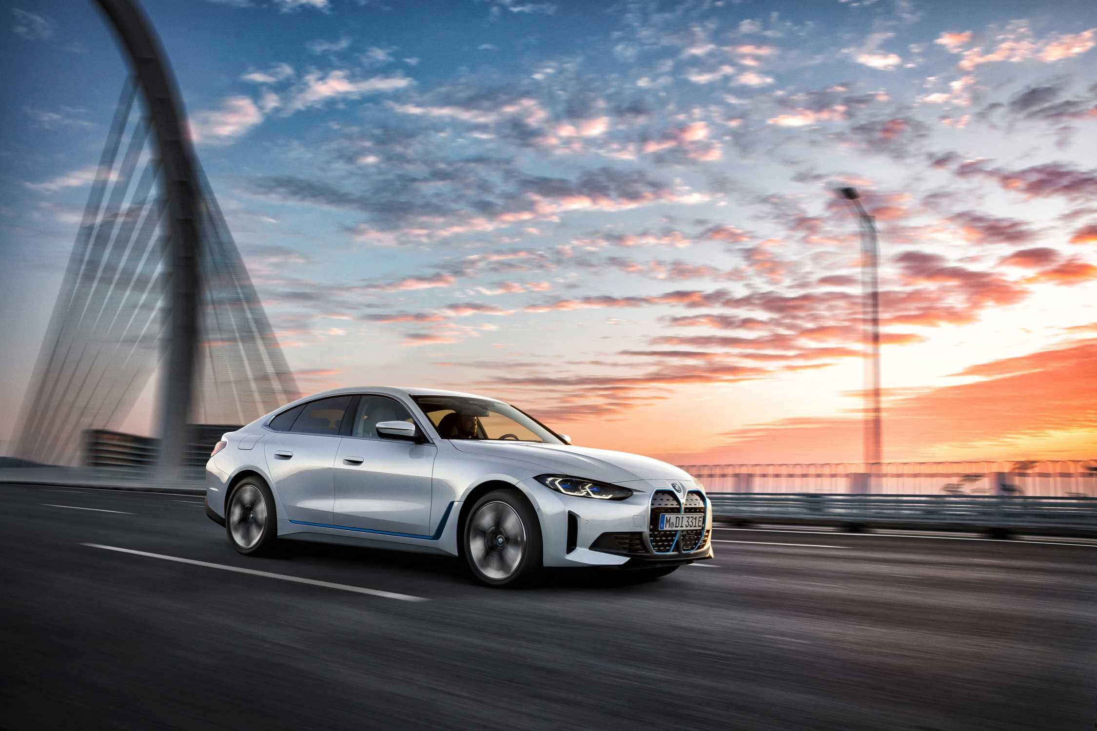 ภาพ BMW i4 จากแหล่งข้อมูลที่ตรวจสอบแล้ว
